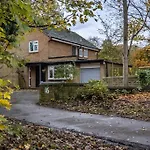 Hot Tub Cottage - Cross Lane